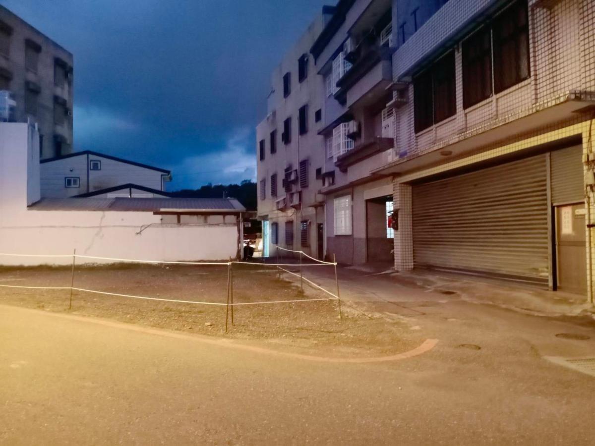 七之一二館-位市區可包棟附車位 Hualien Eksteriør billede